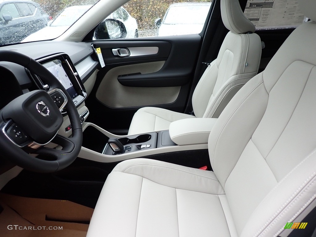 2021 XC40 T5 Momentum AWD - Black Stone / Blond/Charcoal photo #7