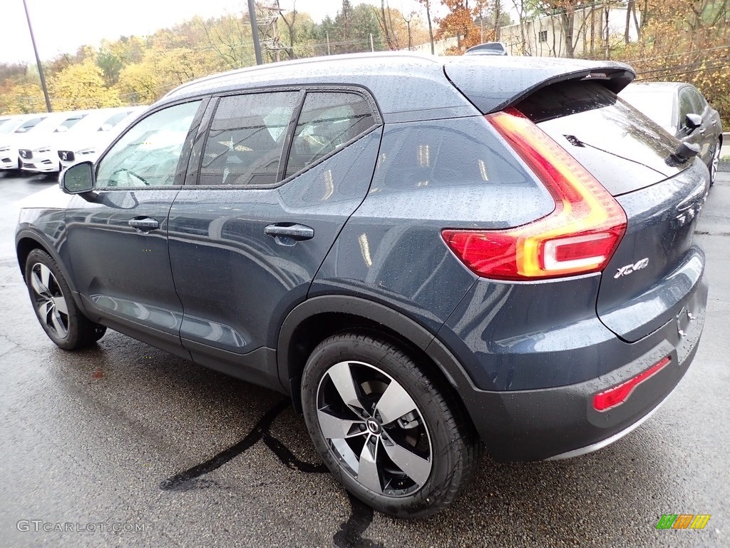 2021 XC40 T5 Momentum AWD - Denim Blue Metallic / Blond/Charcoal photo #4