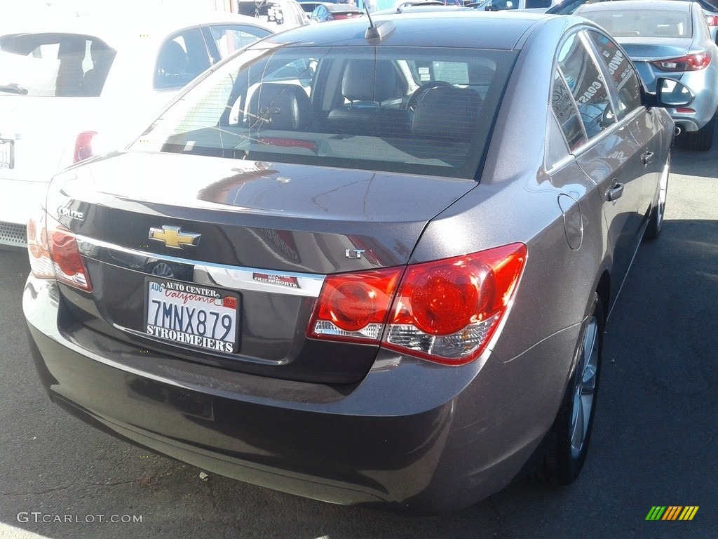 2016 Cruze Limited LT - Black Granite Metallic / Jet Black photo #3