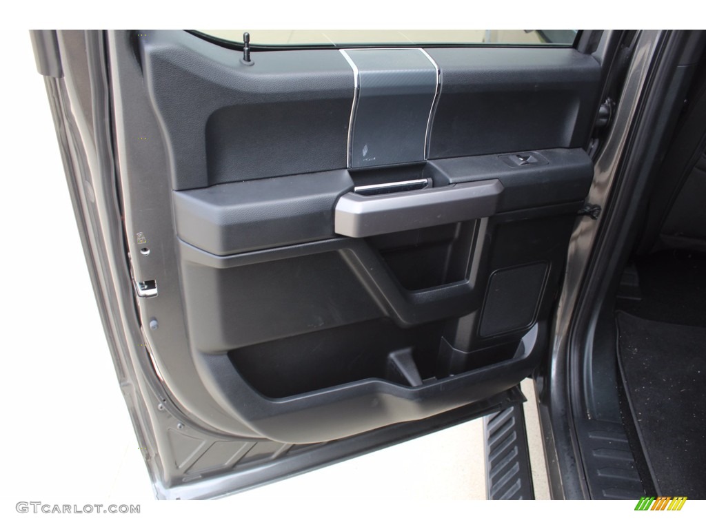 2019 F150 XLT SuperCrew - Magnetic / Black photo #18