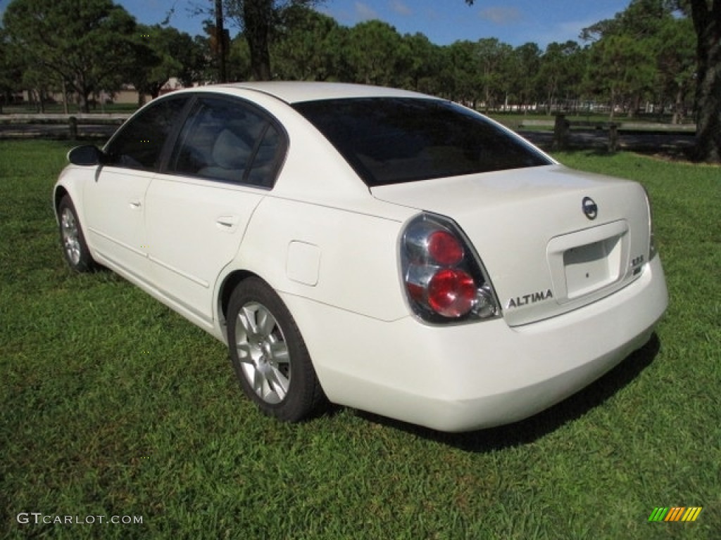 2006 Altima 2.5 S - Satin White Pearl / Blond photo #5