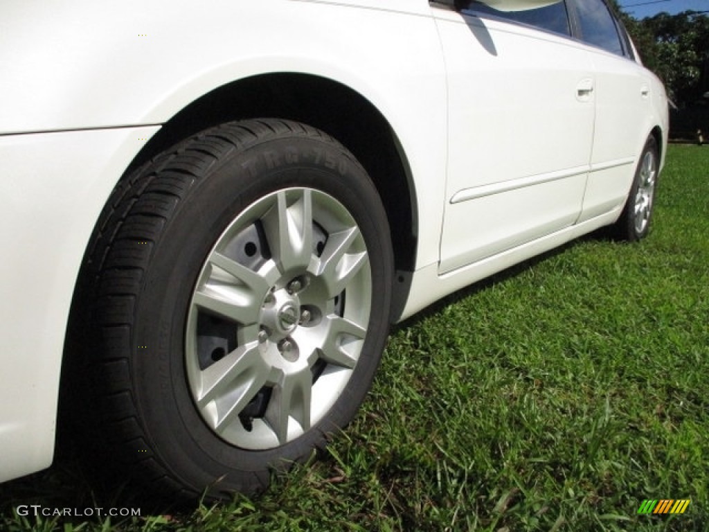 2006 Altima 2.5 S - Satin White Pearl / Blond photo #43
