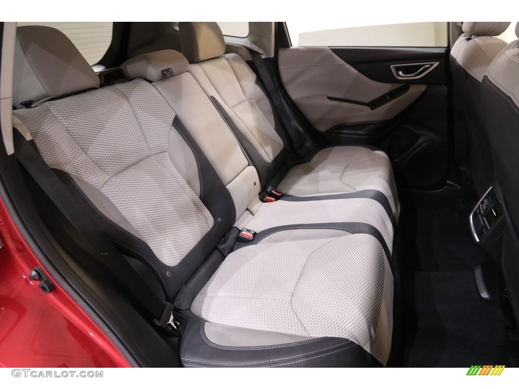 2019 Forester 2.5i Premium - Crimson Red Pearl / Gray photo #17