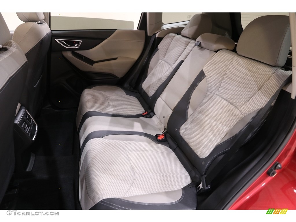2019 Forester 2.5i Premium - Crimson Red Pearl / Gray photo #18