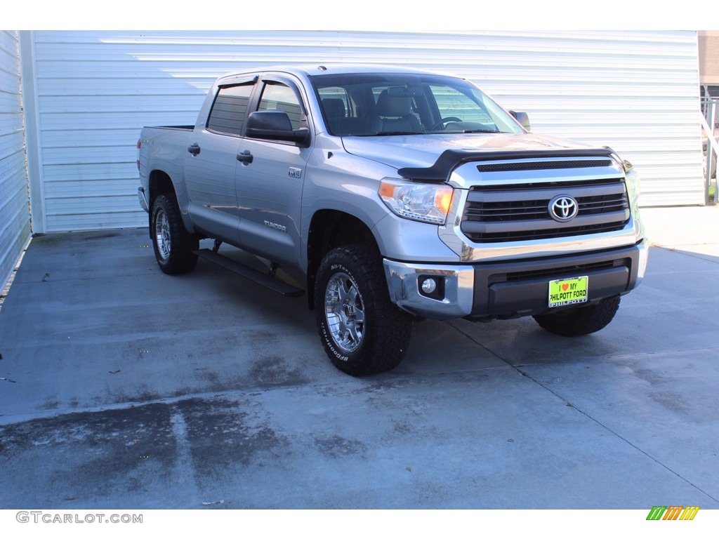 2015 Tundra SR5 CrewMax 4x4 - Silver Sky Metallic / Graphite photo #2