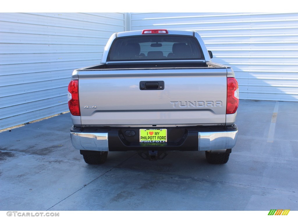 2015 Tundra SR5 CrewMax 4x4 - Silver Sky Metallic / Graphite photo #9