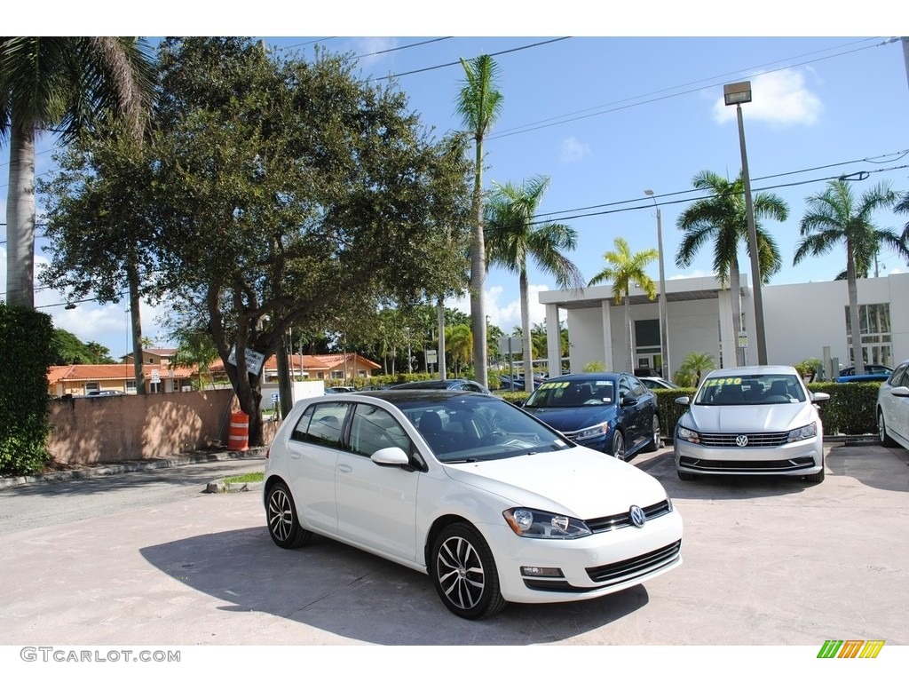 2017 Golf 4 Door 1.8T SE - Pure White / Titan Black photo #1