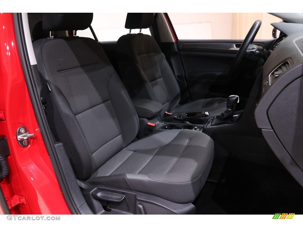 2018 Golf S - Tornado Red / Titan Black photo #14