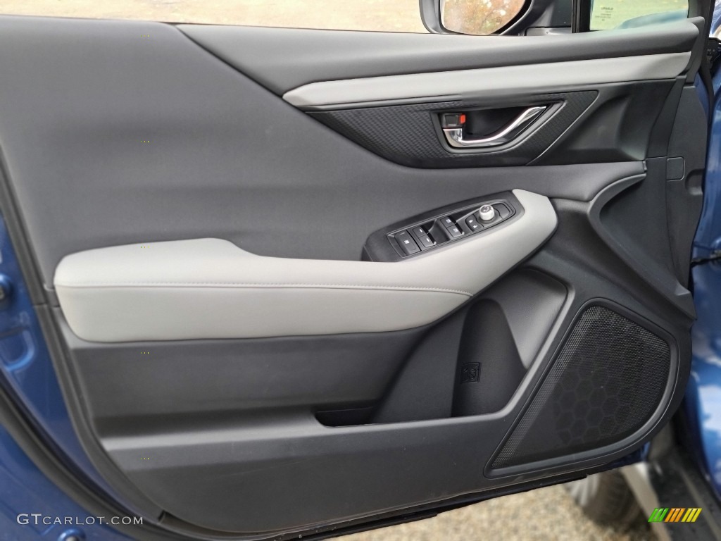 2021 Subaru Outback 2.5i Premium Gray Door Panel Photo #140043983