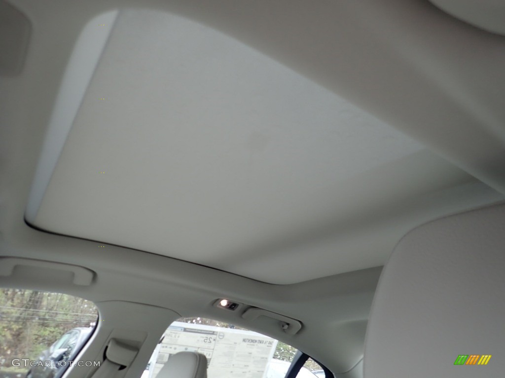 2021 Volvo S60 T6 AWD Momentum Sunroof Photos