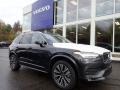 Front 3/4 View of 2021 XC90 T5 AWD Momentum