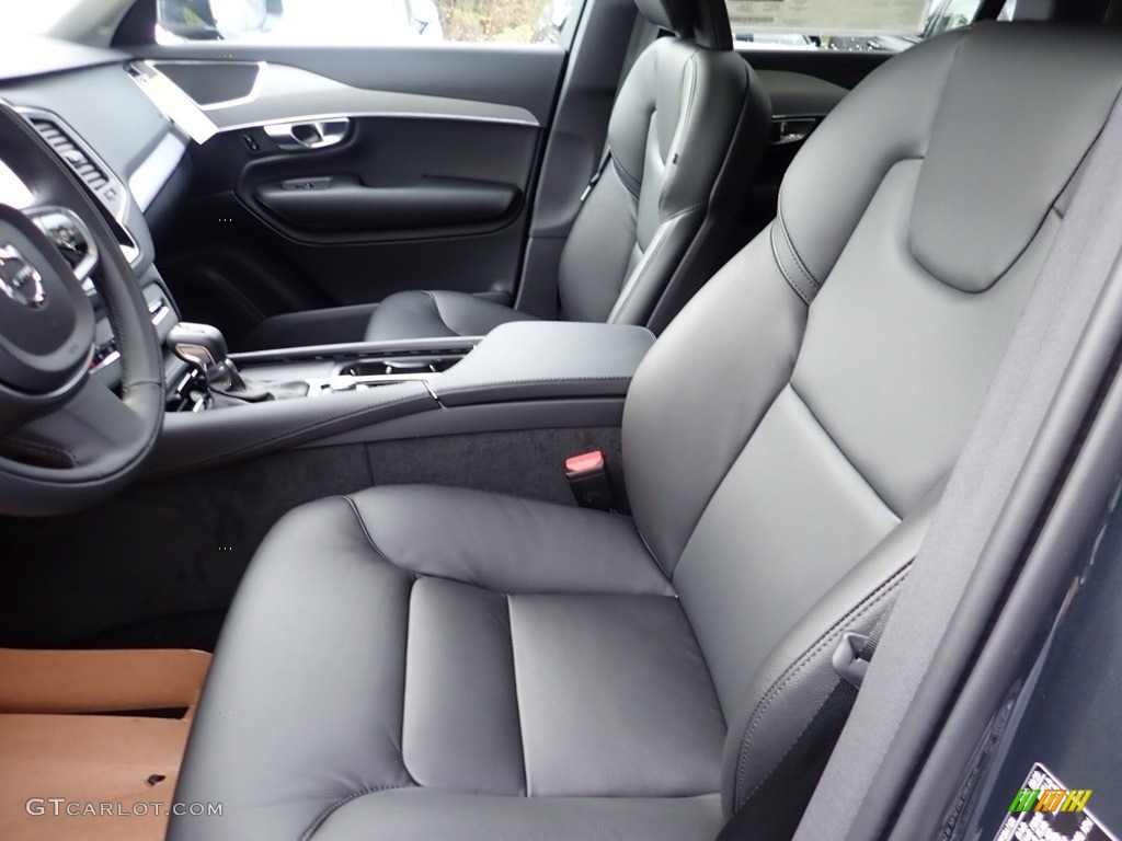 2021 Volvo XC90 T5 AWD Momentum Front Seat Photo #140045095