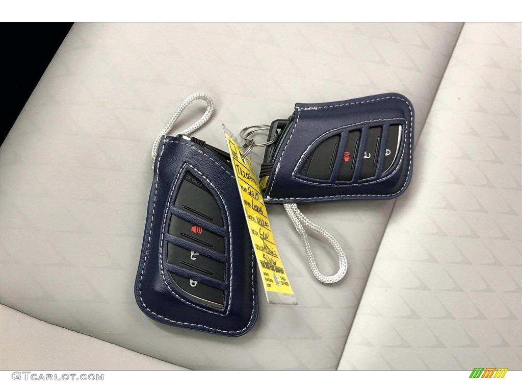 2019 Lexus UX 200 Keys Photos