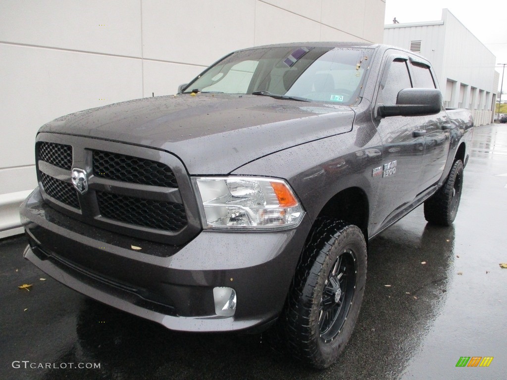 2014 Ram 1500 Express Crew Cab 4x4 Exterior Photos