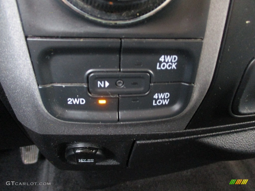 2014 1500 Express Crew Cab 4x4 - Mineral Gray Metallic / Black/Diesel Gray photo #18