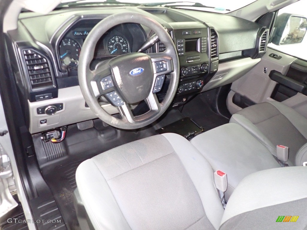 2016 Ford F150 XL SuperCrew 4x4 Interior Color Photos