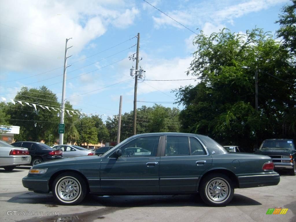 1995 Grand Marquis LS - Medium Willow Green Metallic / Grey photo #6