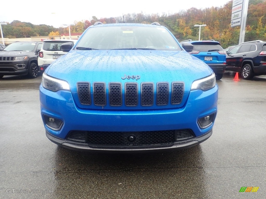 2021 Cherokee Latitude Lux 4x4 - Hydro Blue Pearl / Black photo #2