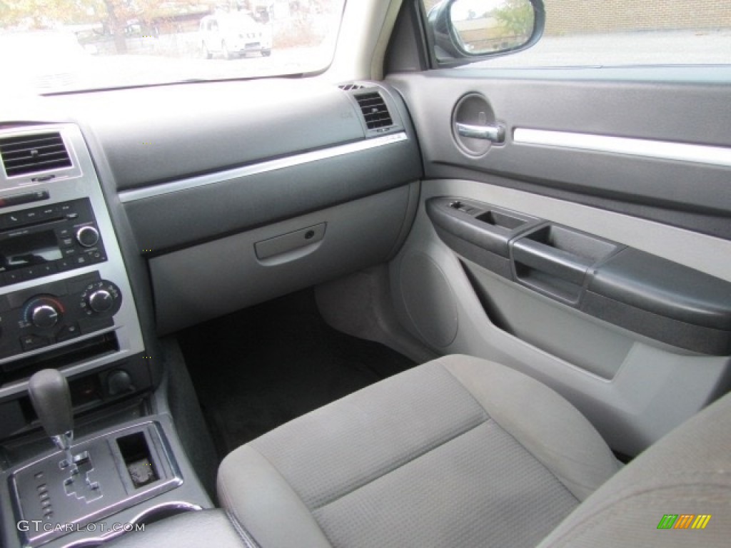 2010 Charger SXT - Brilliant Black Crystal Pearl / Dark Slate Gray/Light Slate Gray photo #14