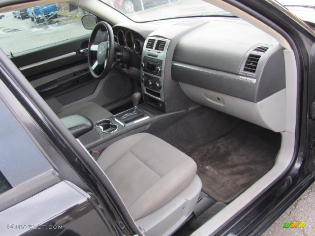 2010 Charger SXT - Brilliant Black Crystal Pearl / Dark Slate Gray/Light Slate Gray photo #21