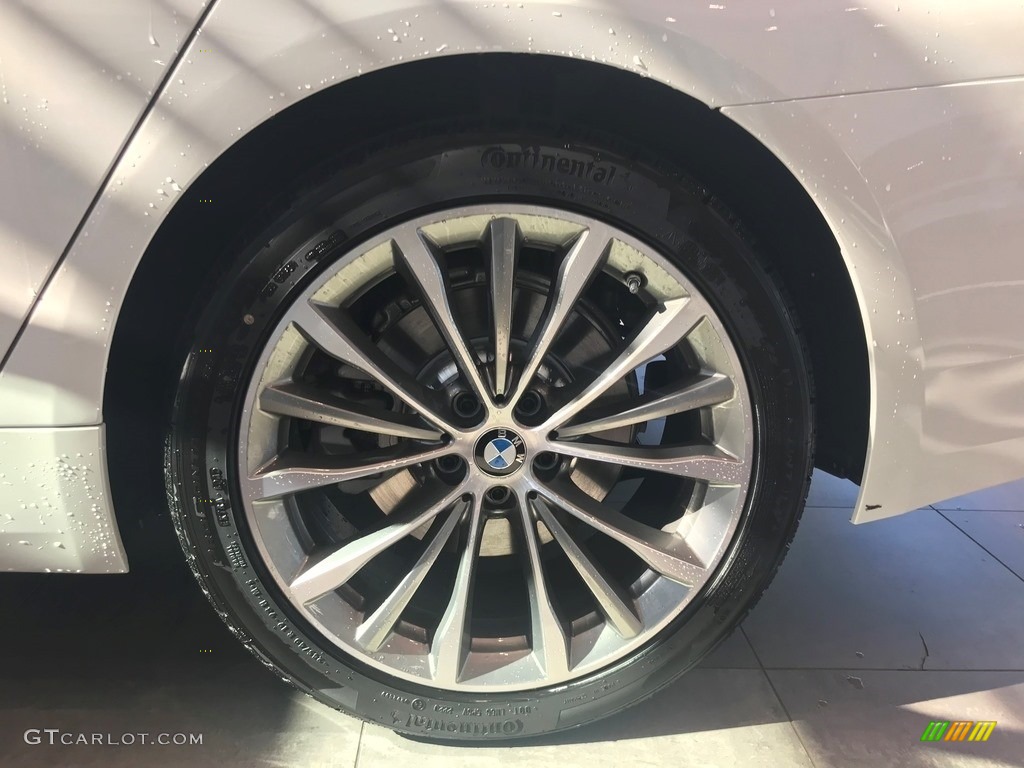 2021 5 Series 530i xDrive Sedan - Alpine White / Black photo #5