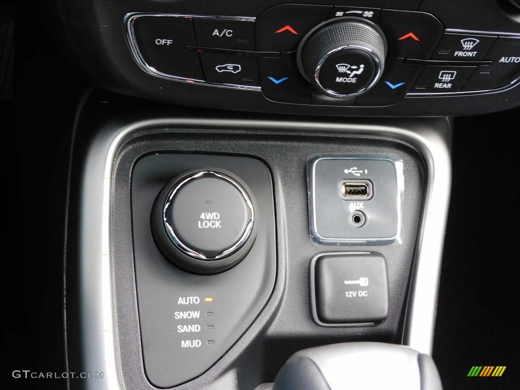 2021 Jeep Compass 80th Special Edition 4x4 Controls Photo #140080502