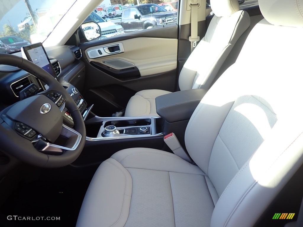 2020 Explorer Platinum 4WD - Rapid Red Metallic / Sandstone photo #10