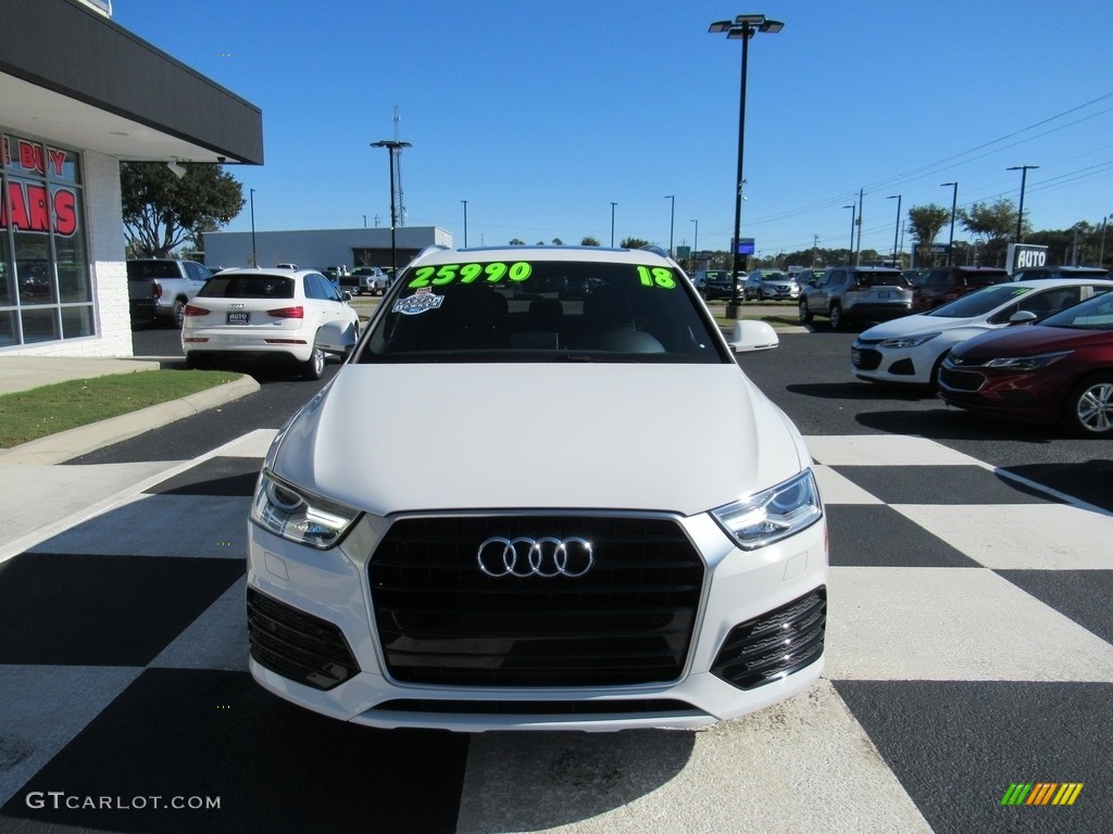 2018 Q3 2.0 TFSI Premium - Cortina White / Black photo #2