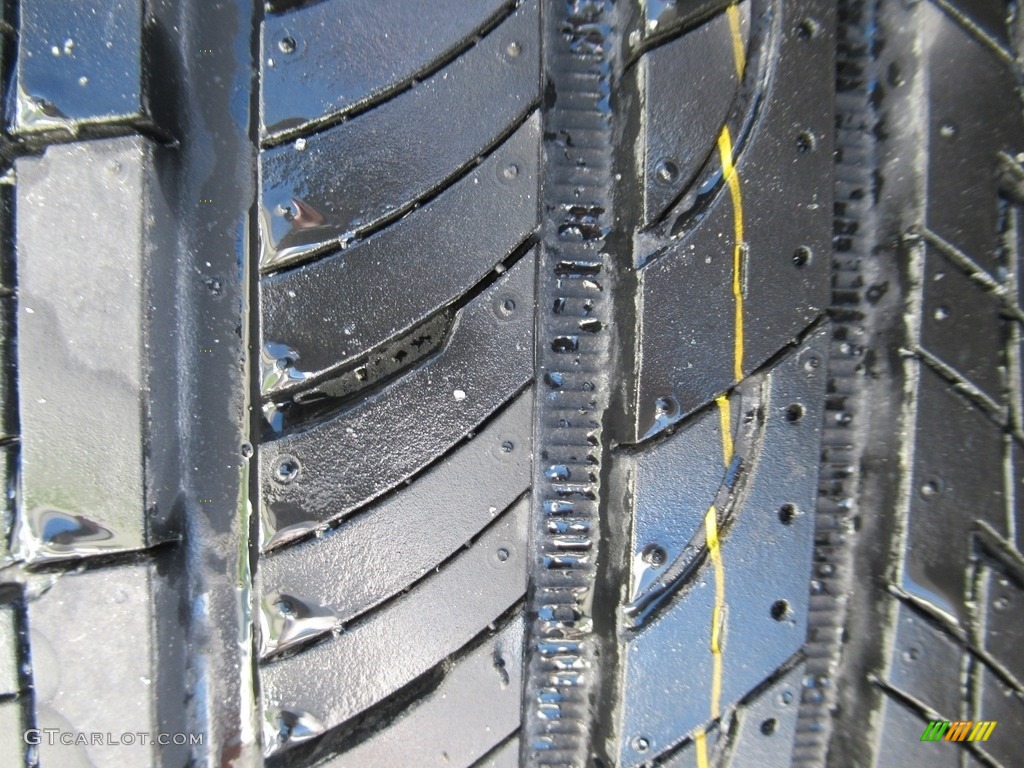 2018 Q3 2.0 TFSI Premium - Cortina White / Black photo #8