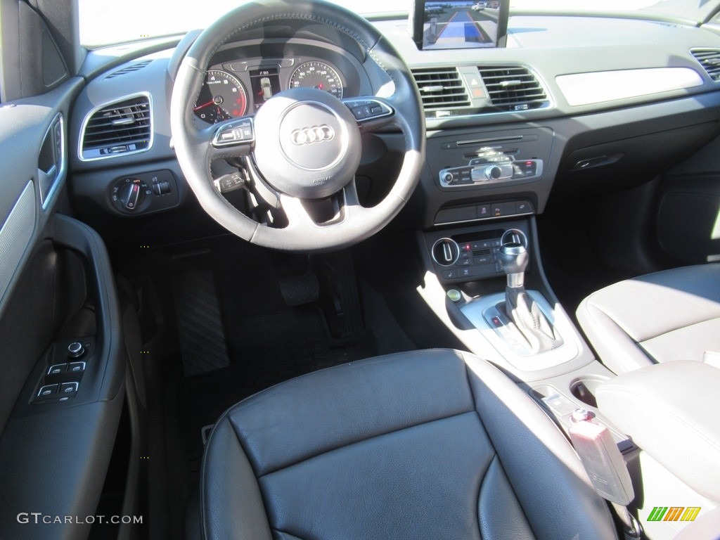 2018 Q3 2.0 TFSI Premium - Cortina White / Black photo #14