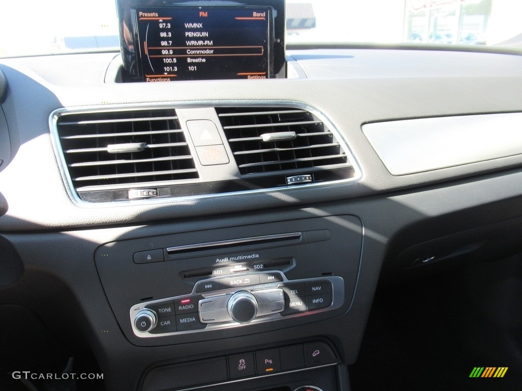 2018 Q3 2.0 TFSI Premium - Cortina White / Black photo #17