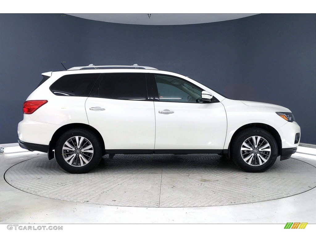 2017 Pathfinder SV - Pearl White / Charcoal photo #13