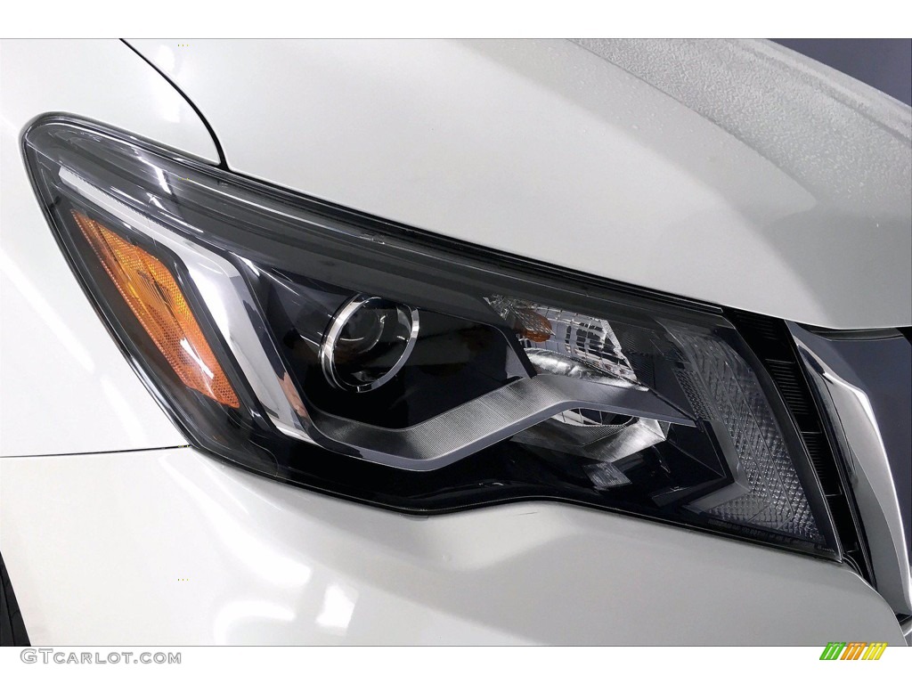 2017 Pathfinder SV - Pearl White / Charcoal photo #25