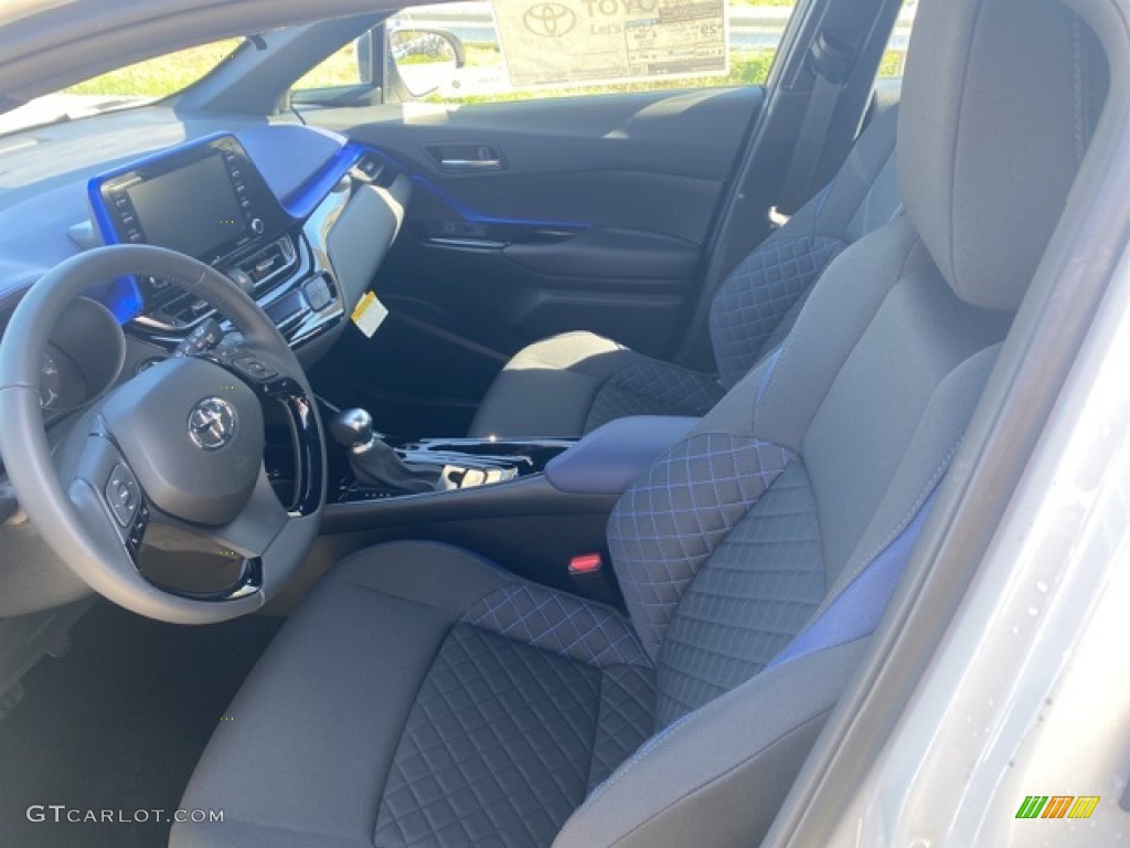 2020 C-HR XLE - Blizzard Pearl / Black photo #4