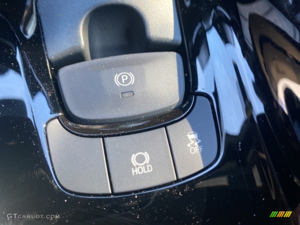 2020 C-HR XLE - Blizzard Pearl / Black photo #16