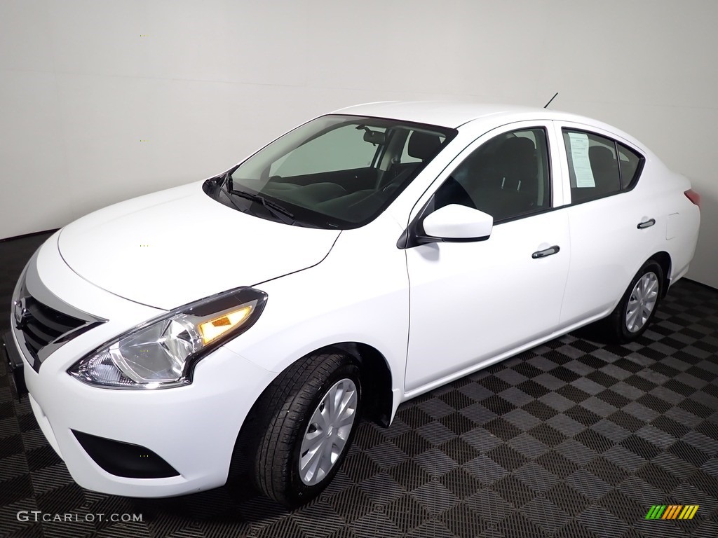 2019 Versa S - Fresh Powder White / Charcoal photo #7