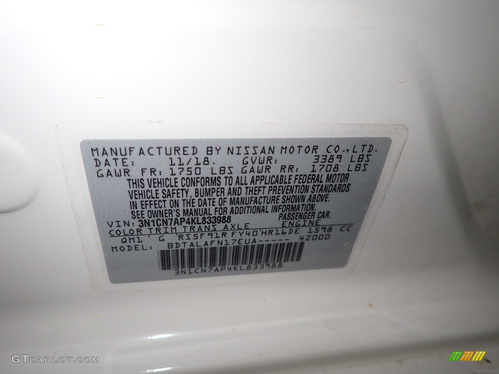 2019 Versa S - Fresh Powder White / Charcoal photo #32