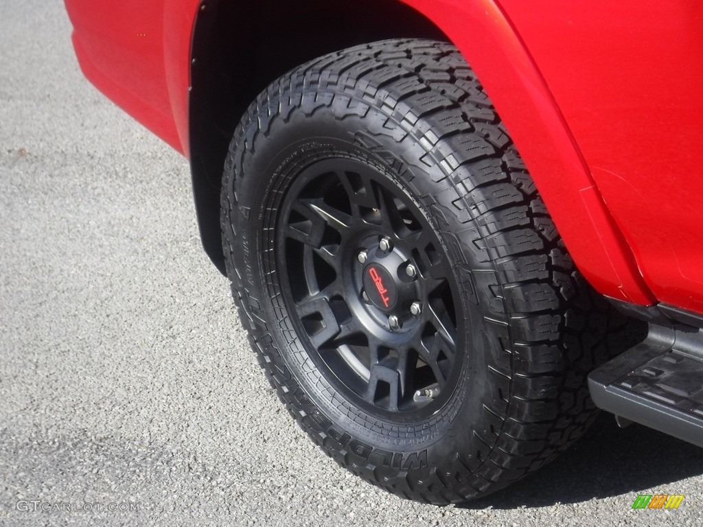 2015 4Runner Trail 4x4 - Barcelona Red Metallic / Black photo #11