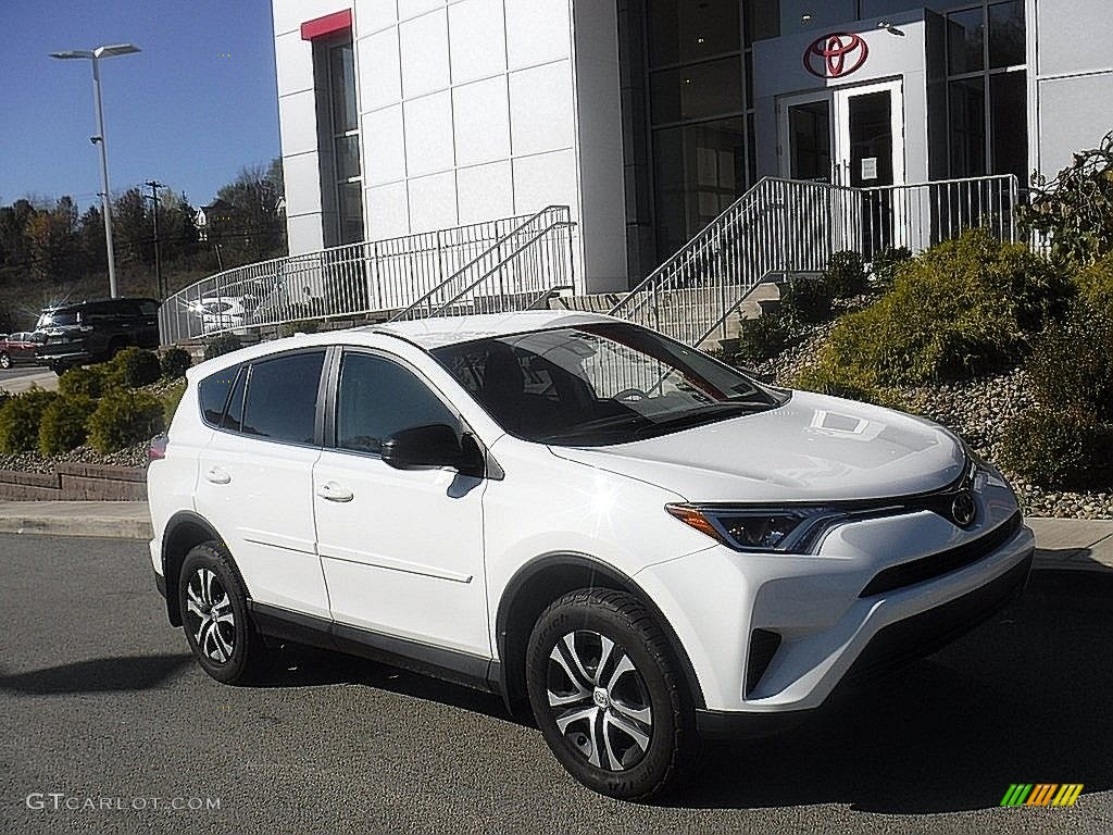 2018 RAV4 LE AWD - Super White / Black photo #1