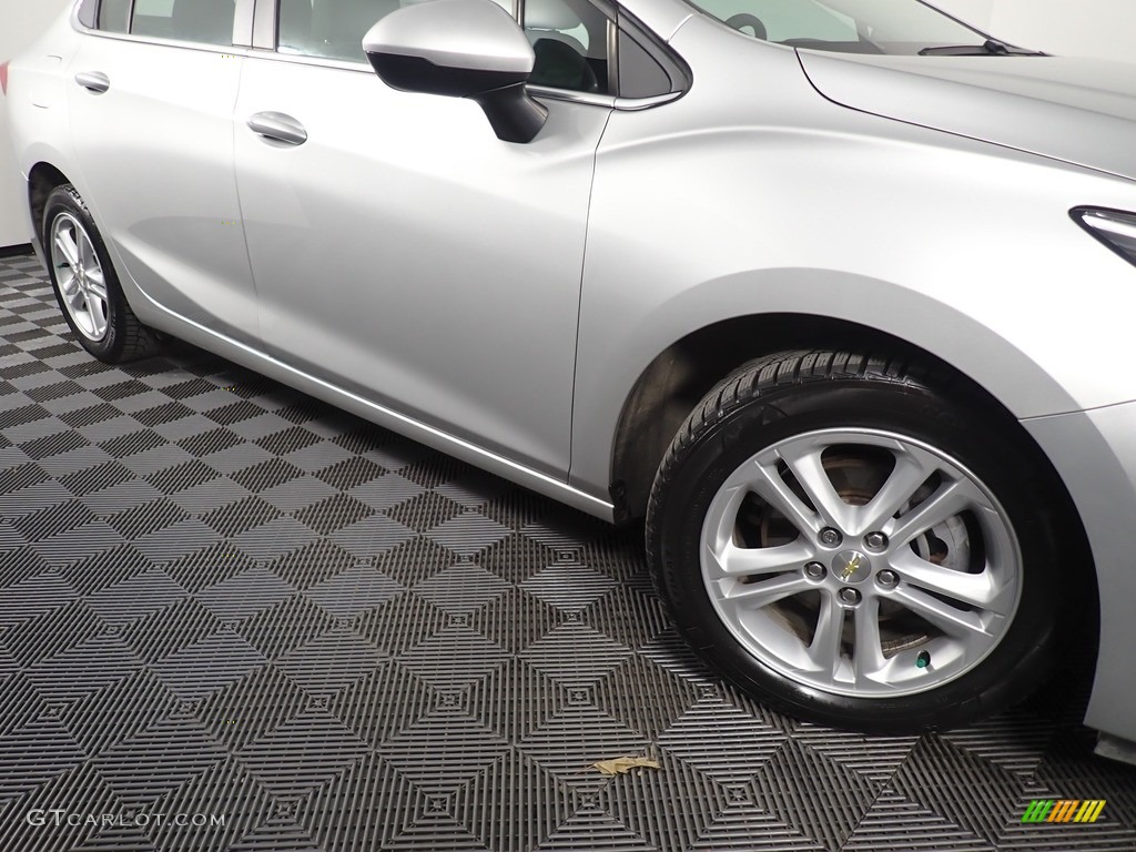 2016 Chevrolet Cruze LT Sedan Wheel Photo #140092992