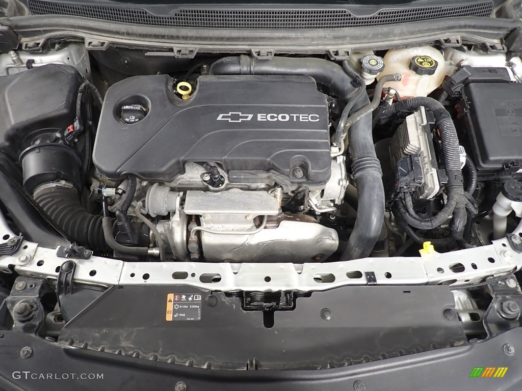 2016 Chevrolet Cruze LT Sedan Engine Photos