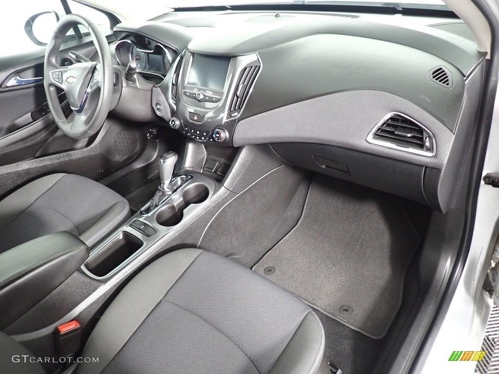 Jet Black Interior 2016 Chevrolet Cruze LT Sedan Photo #140093470