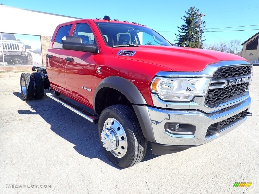 2020 5500 Tradesman Crew Cab 4x4 Chassis - Flame Red / Black photo #8