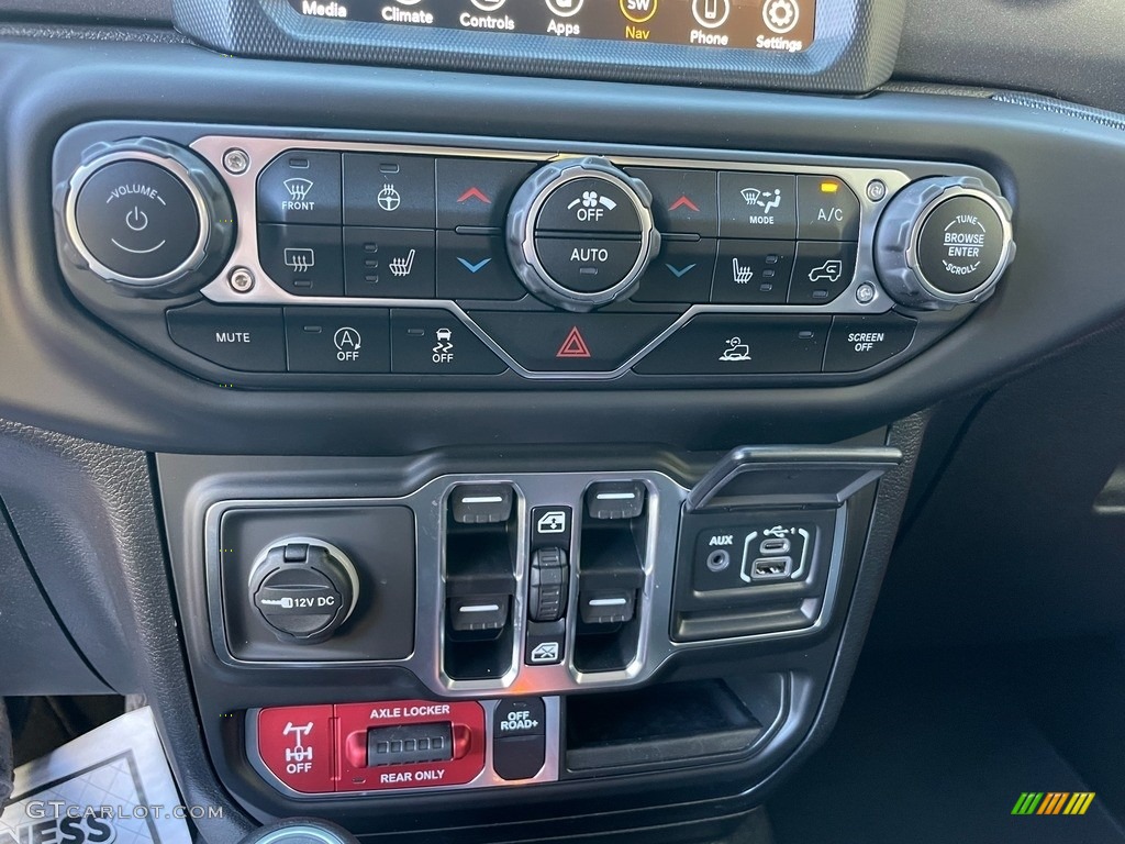 2021 Jeep Gladiator Mojave 4x4 Controls Photo #140097708