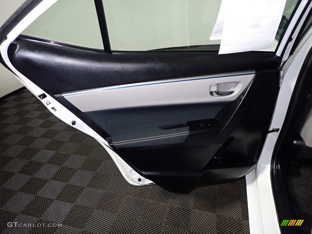 2016 Corolla LE - Super White / Ash photo #20
