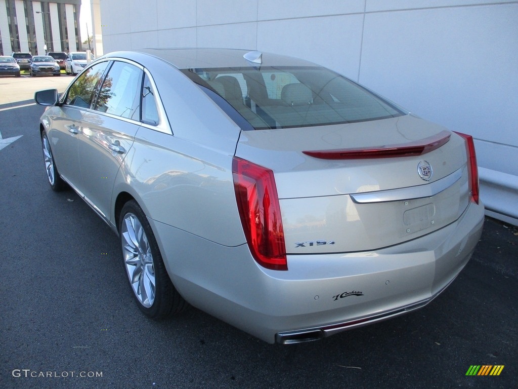 2015 XTS Platinum Sedan - Silver Coast Metallic / Platinum Very Light Platinum/Dark Urban/Cocoa photo #3