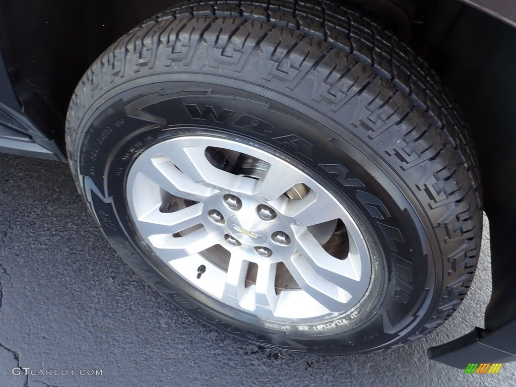 2016 Chevrolet Suburban LS 4WD Wheel Photos