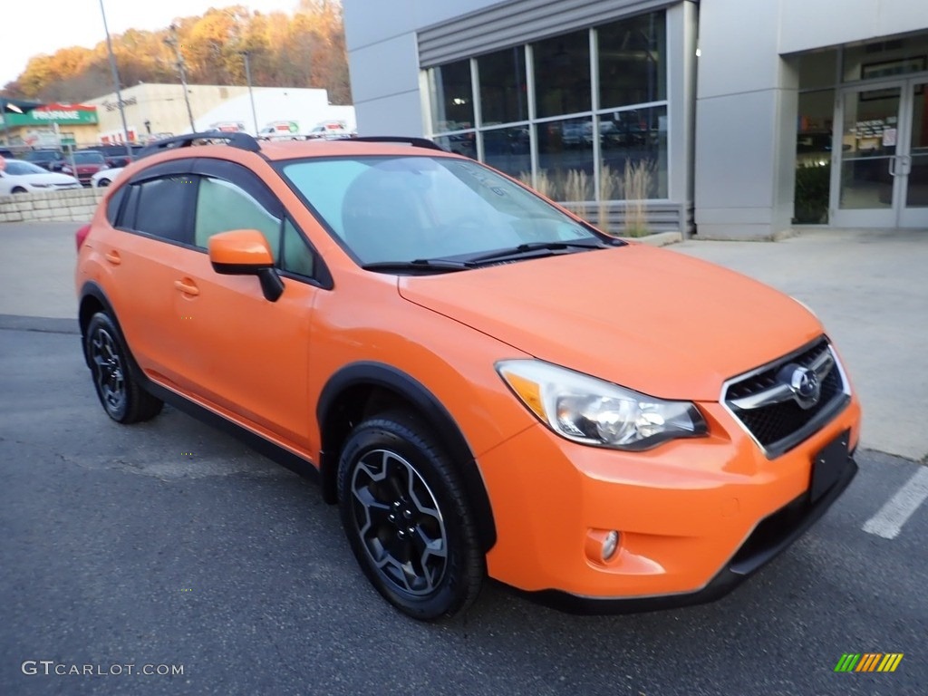 2014 XV Crosstrek 2.0i Premium - Tangerine Orange Pearl / Black photo #9