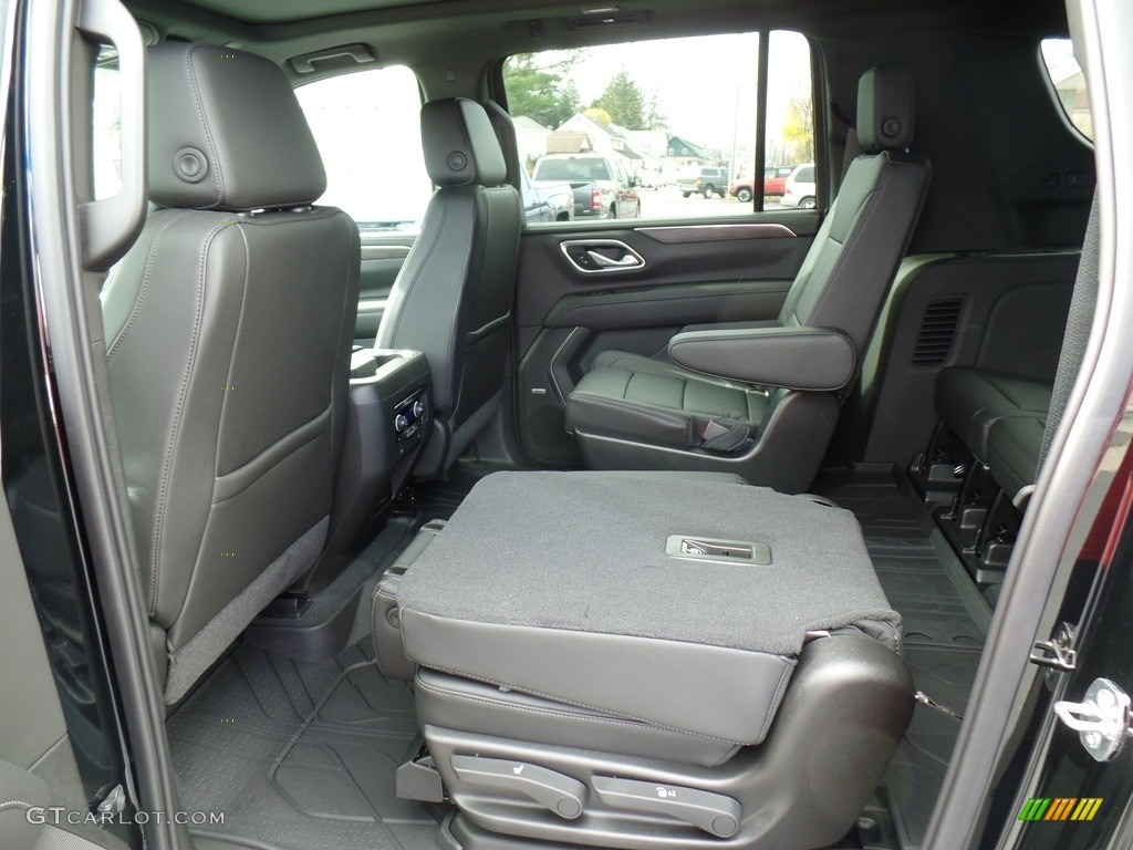 2021 Suburban LT 4WD - Black / Jet Black photo #47