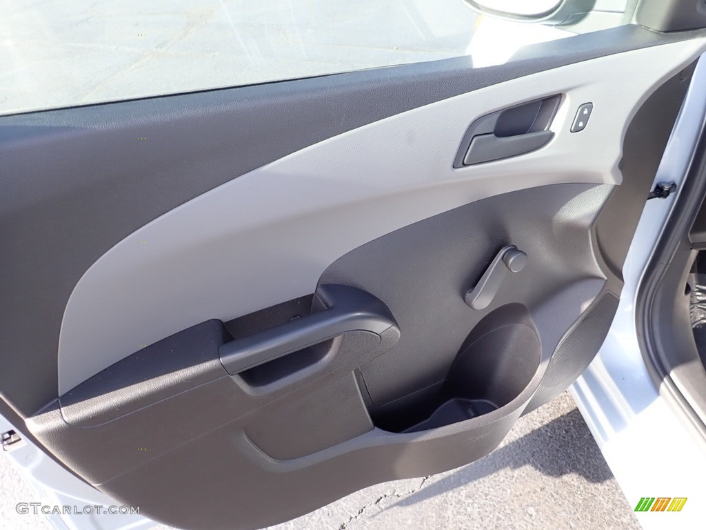 2017 Sonic LS Sedan - Arctic Blue Metallic / Jet Black/Dark Titanium photo #24